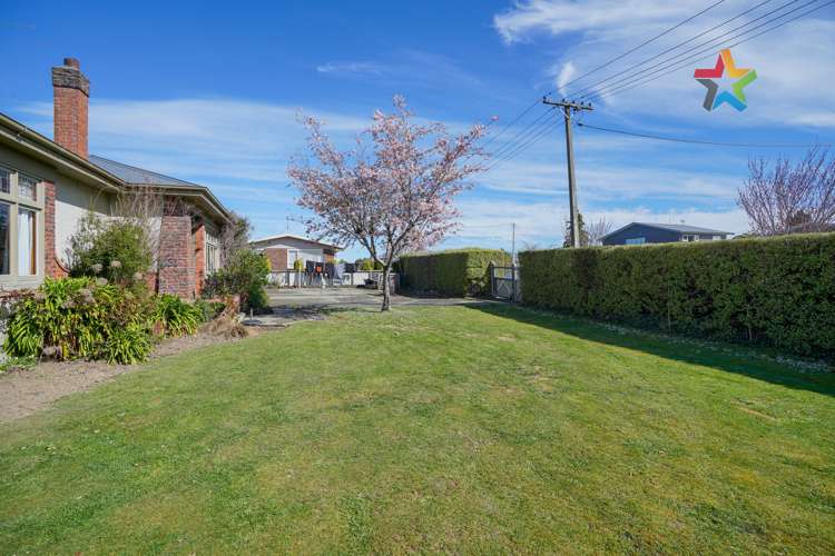 1 Home Street Manapouri_24