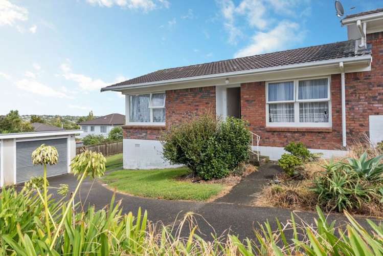 2/8 Manuka Road Glenfield_0