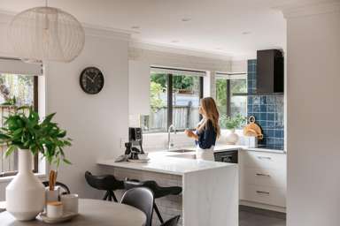 22B Sunrise Avenue_2