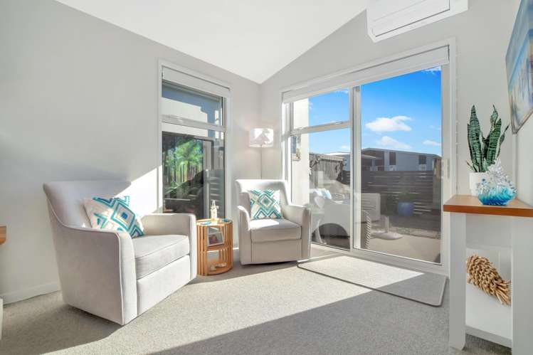 37 Saint Pauls Drive Brookfield_5