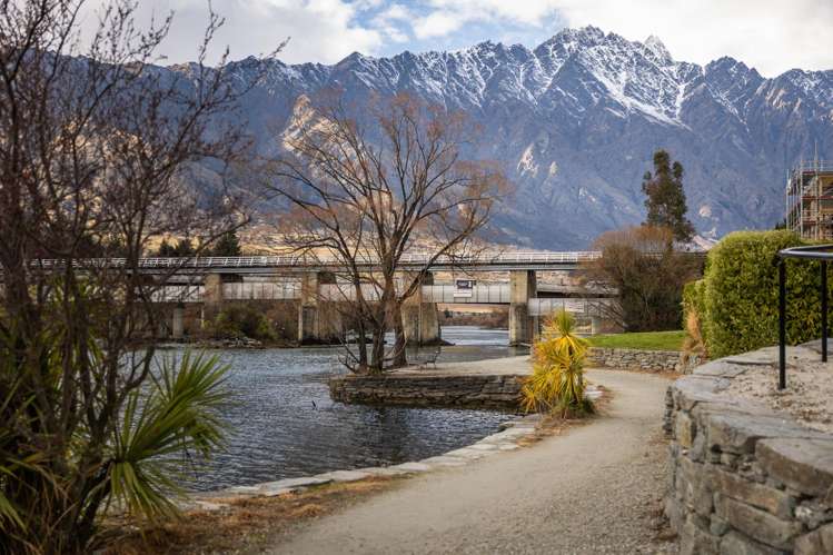 Alpine Lakes Drive Kawarau Falls_10