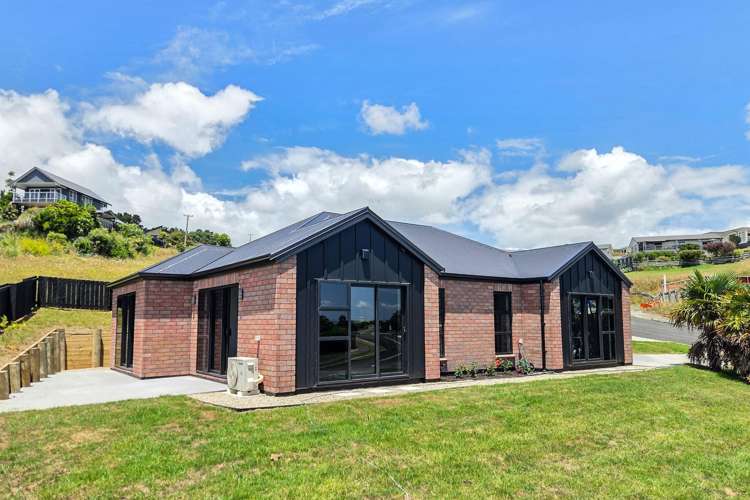 1 Midgard Road Coopers Beach_17