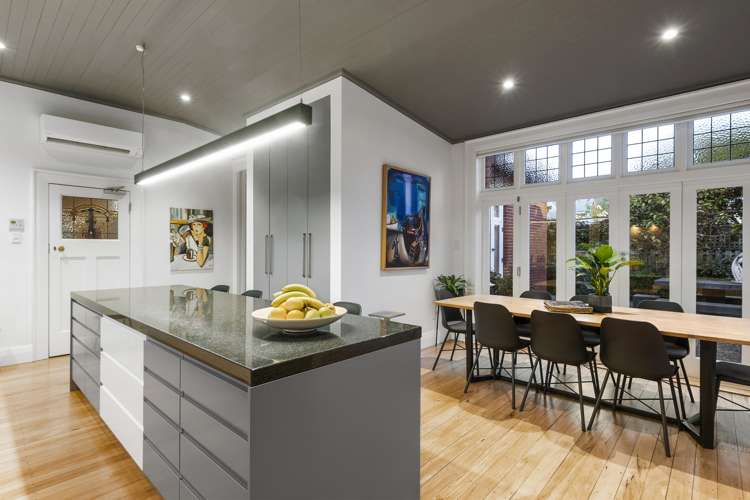 6 Ings Avenue Saint Clair_12