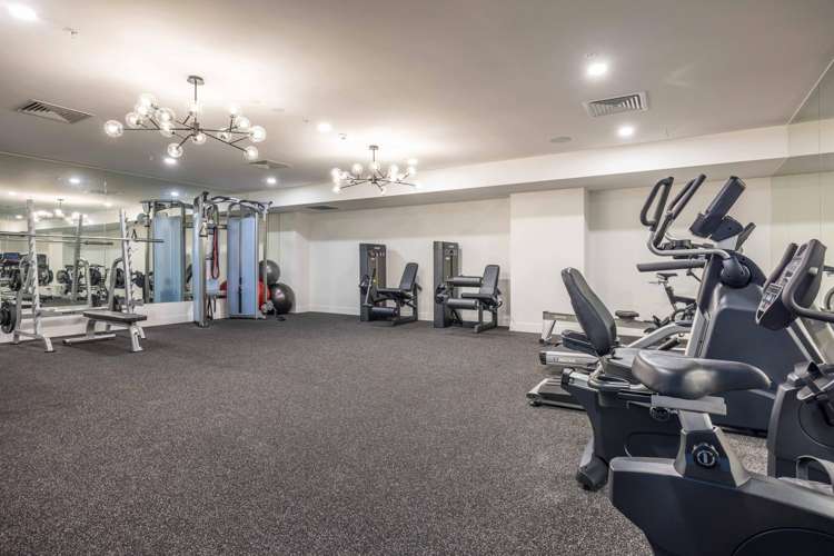 1206/1 Greys Avenue City Centre_13