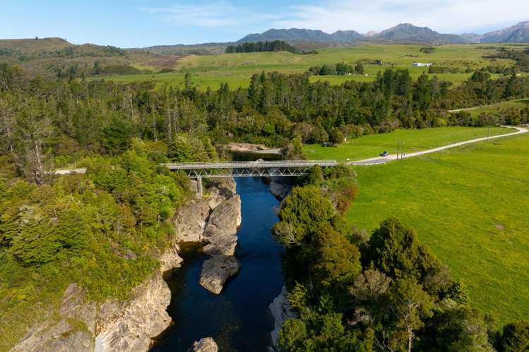 153 Quartz Range Road Bainham_29