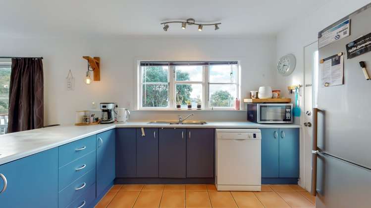 20 Larsen Crescent Tawa_5