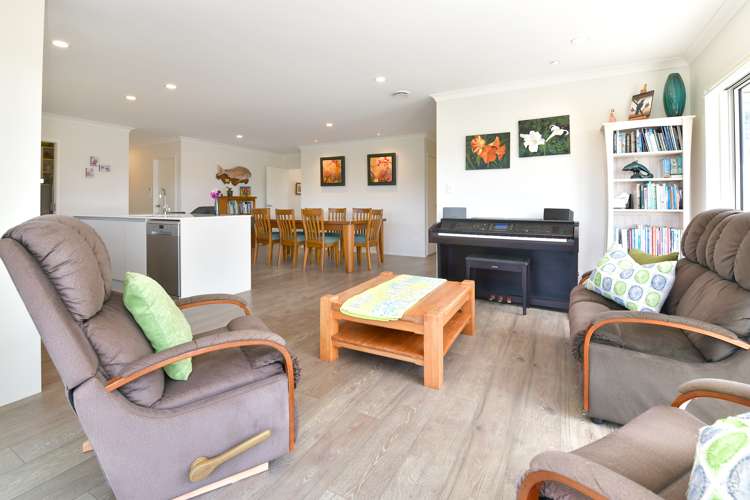 39 Discovery Drive Gulf Harbour_4