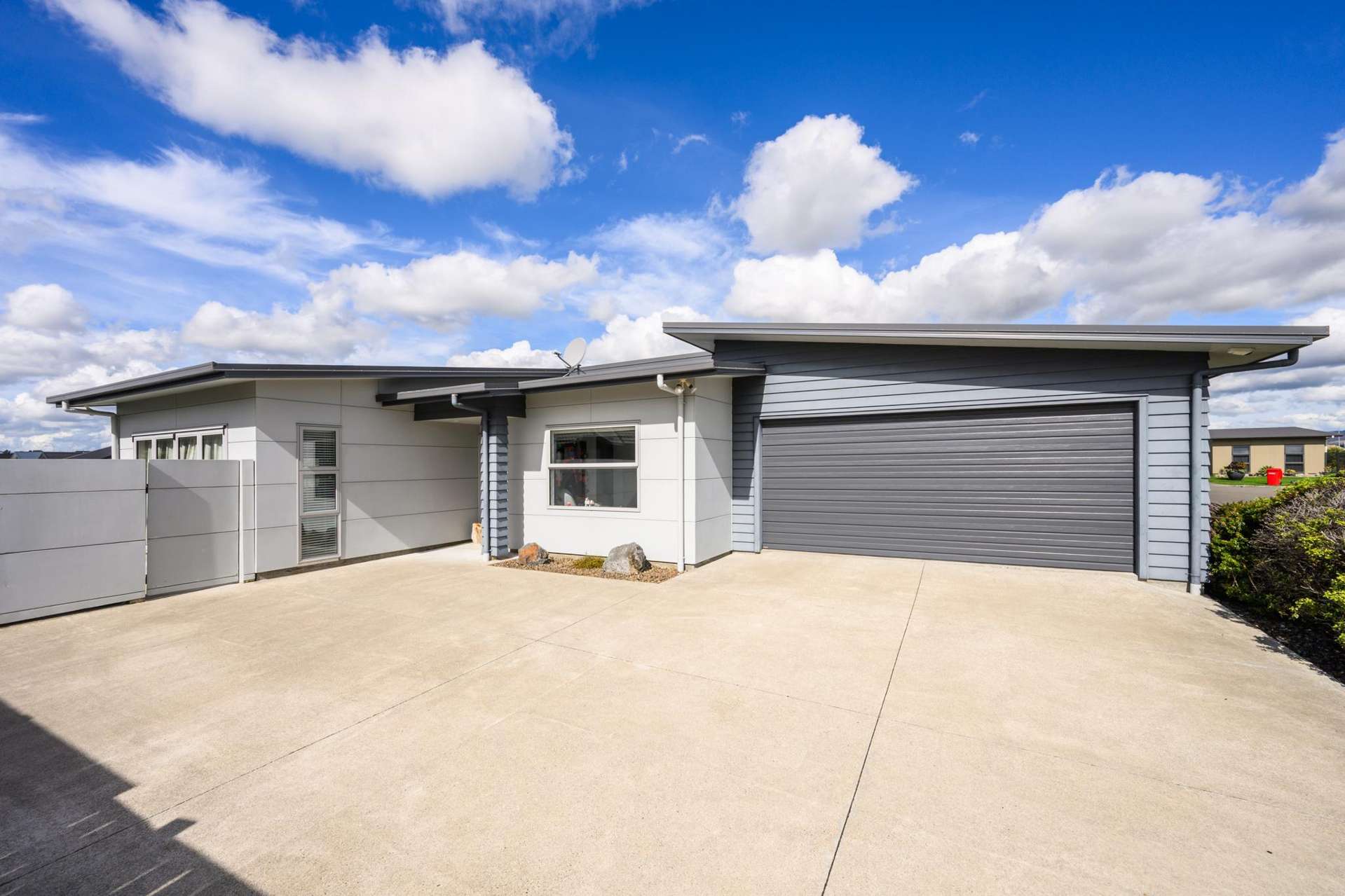 17 Lorenzo Place Kelvin Grove_0