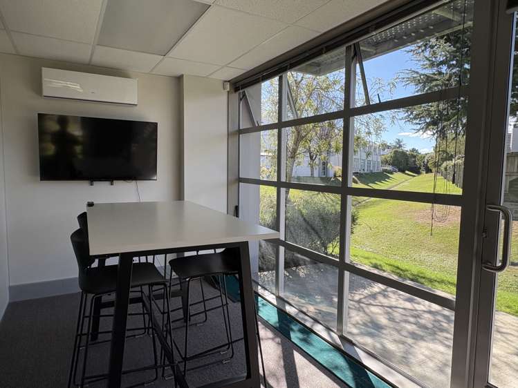 9/41 Sir William Pickering Drive Burnside_5