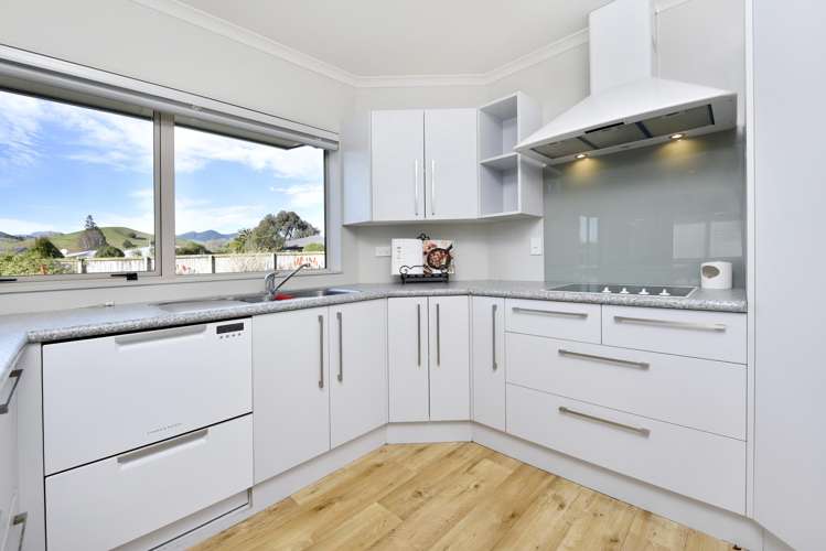 53c Lord Auckland Road Wakefield_8