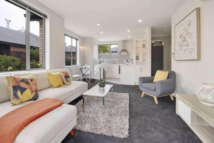 1/8 Evatt Street Bryndwr_1