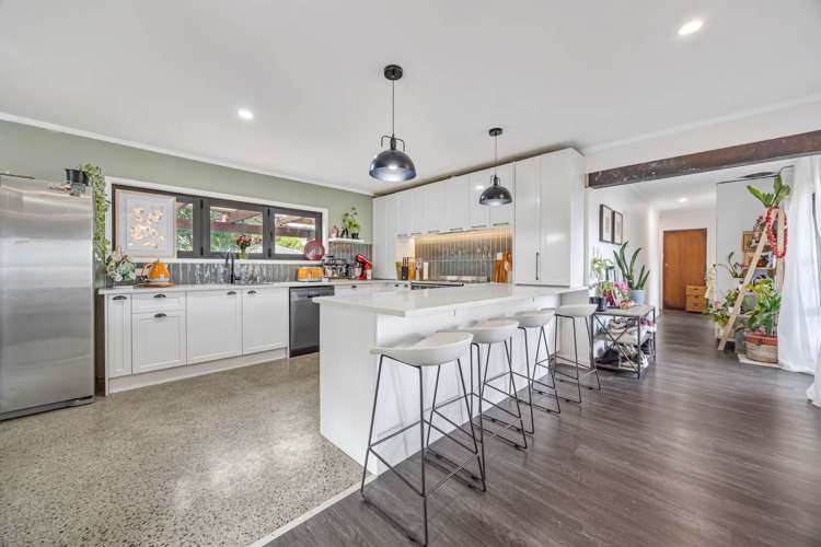 141 Everglade Drive Totara Heights_9