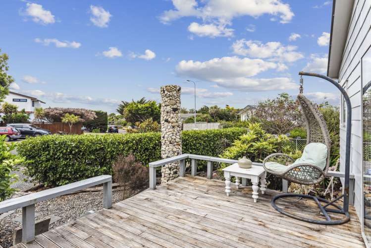 8 Norna Grove Waikawa Beach_18