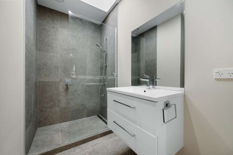 6 Le Mans Grove Cromwell_11