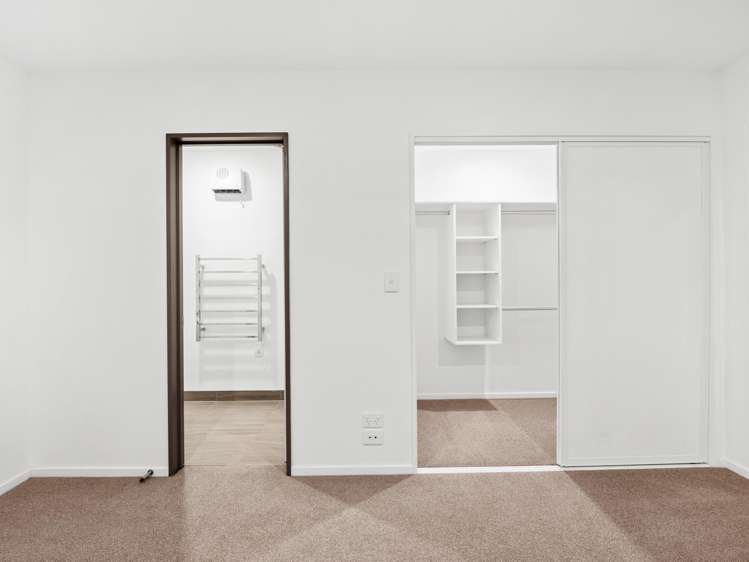 2/15 Bunyan Street Waltham_9