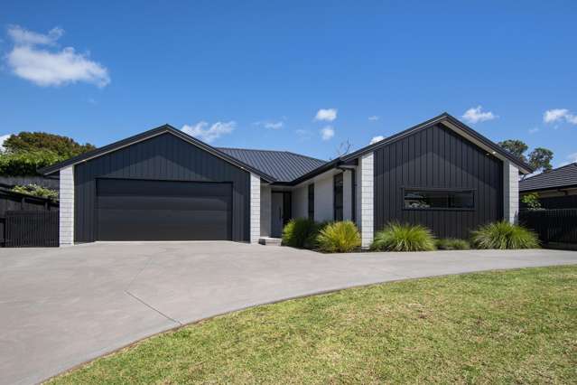 Modern, easy-care living in a quiet cul-de-sac