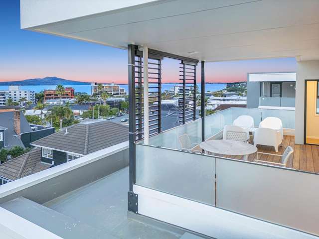 Brand New, Luxury Takapuna Lifestyle