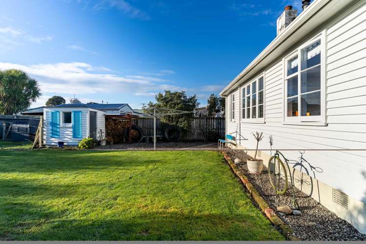 6 Duthie Street Milton_19