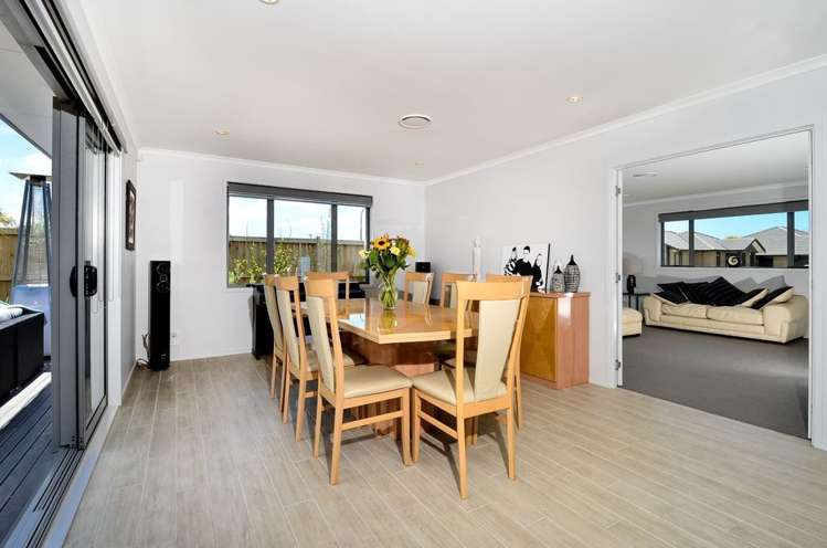 12 Jelas Drive Riverhead_13