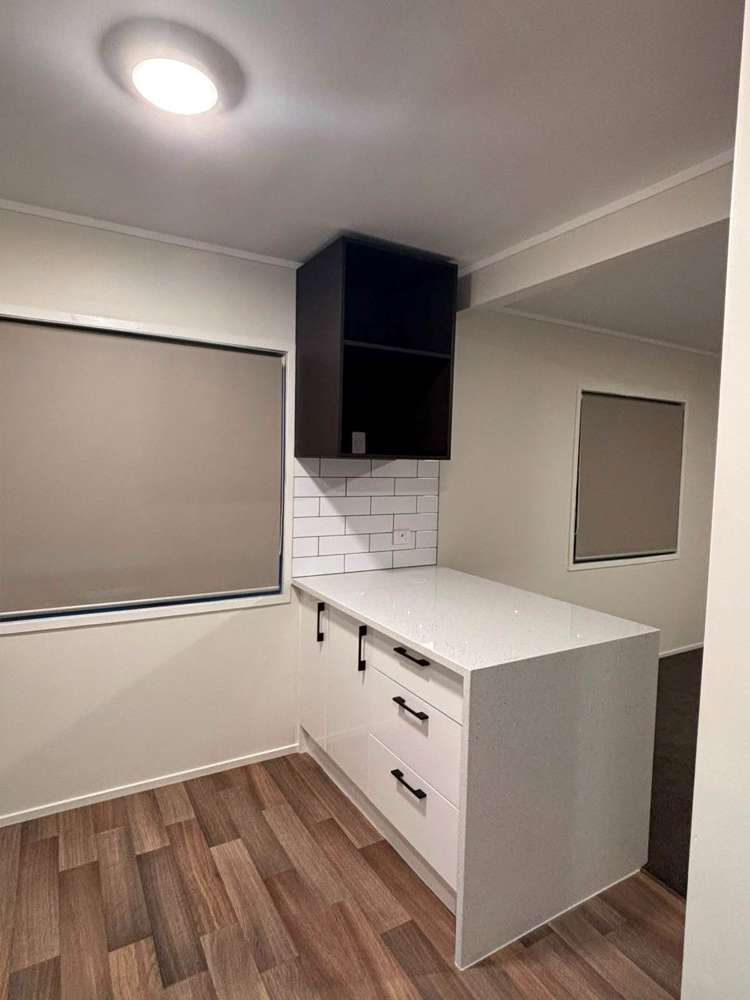 11A Jonathan Place Sunnynook_5