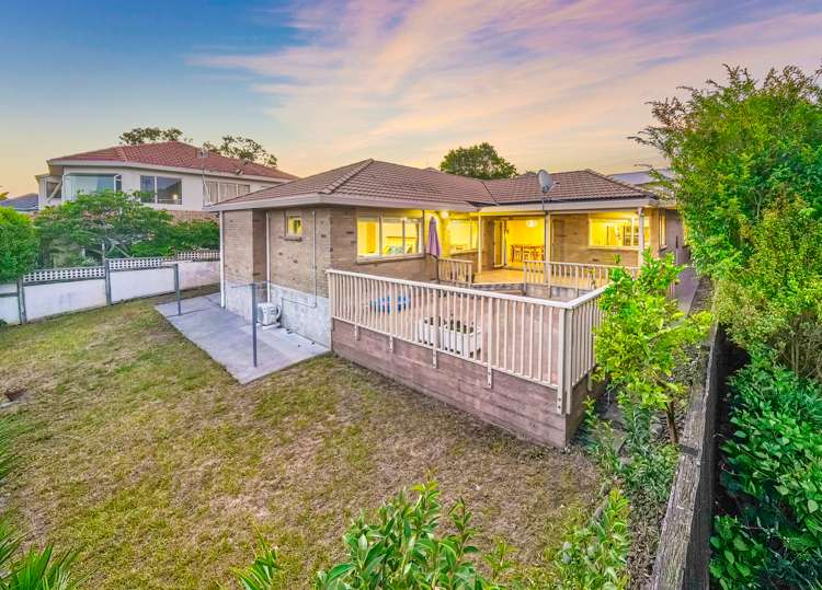 2/91 Litten Road Cockle Bay_14