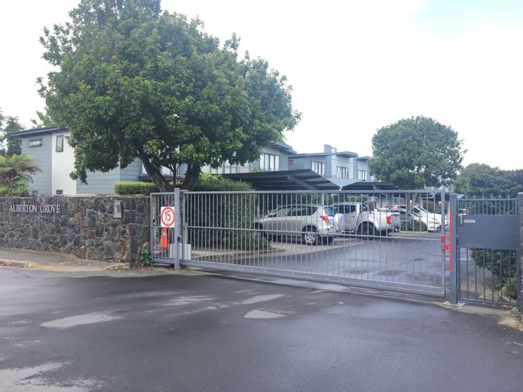 6/8 Soljak Place Mount Albert_7