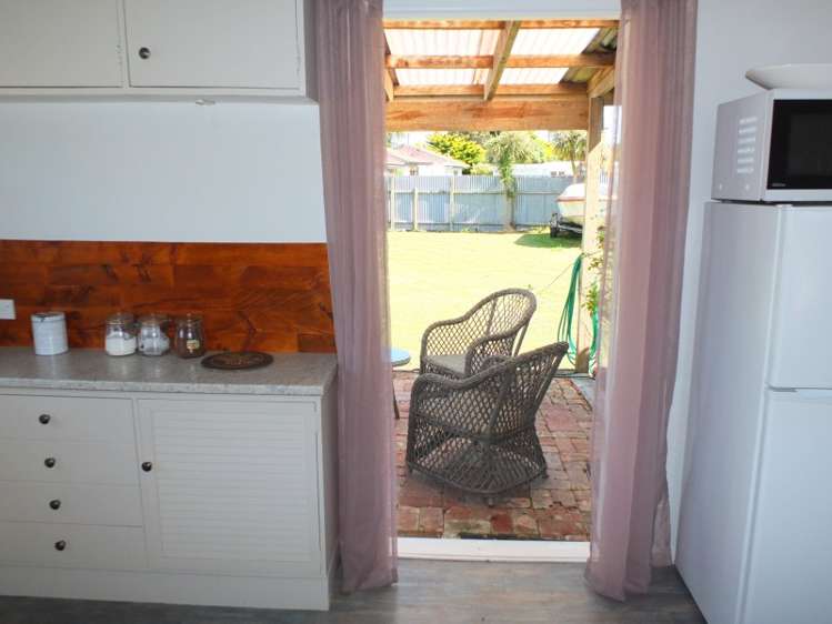 3 Hart Street Foxton Beach_5