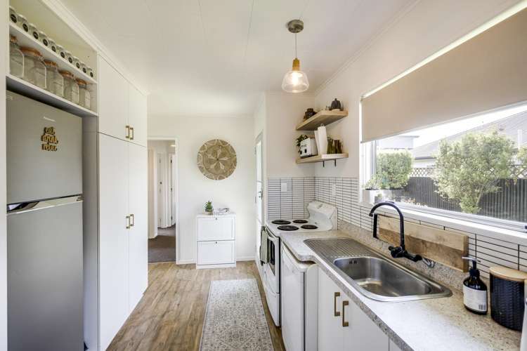 20A Laurent Place Greenmeadows_6