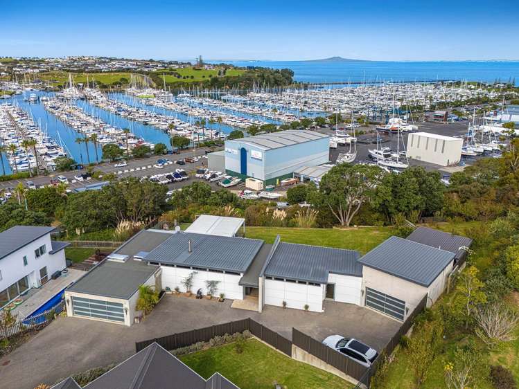 22 Pleasant Way Matakatia_6