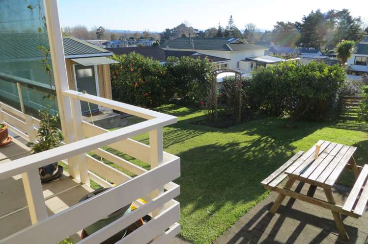 8 Brick Street Te Aroha_17