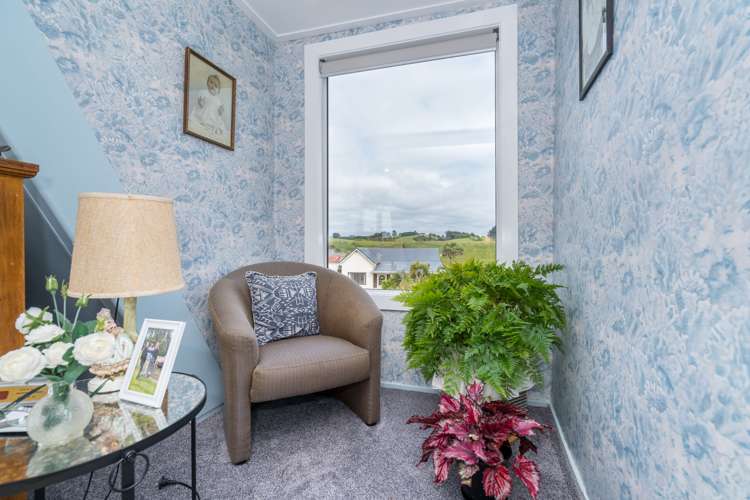 10 Rimu Street Kaka Point_11