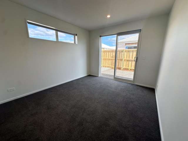 3 Harlequin Drive 11103_4