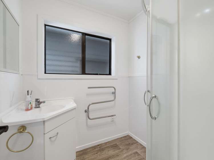 121A Lake Road Koutu_19