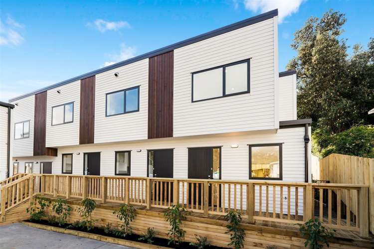 8/22 Takapu Street Henderson_13