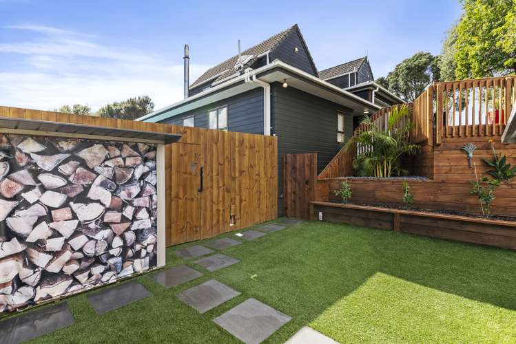 2/15 Eastwood Rise Browns Bay_23