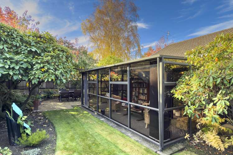 76 Solomon Avenue Redwood_16