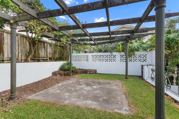 9 Nui Mana Place Te Atatu South_30