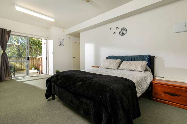 592L Whangaparaoa Road Stanmore Bay_10