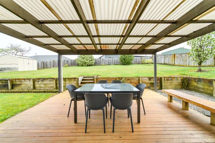 2 Logan Grove Feilding_18