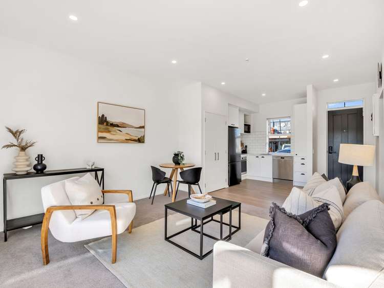 2/287 Selwyn Street Spreydon_7