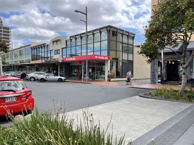 Shop 3/19 Worley Place Hamilton Central_2