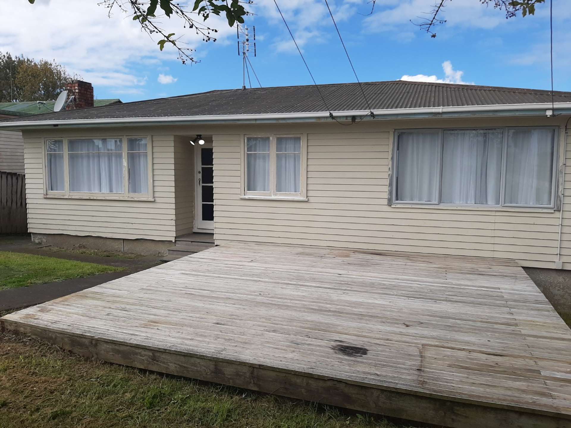 42 Williams Crescent Otara_0