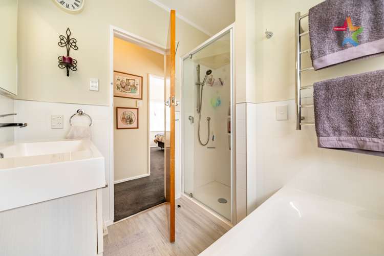 33 Mcgowan Road Wainuiomata_13