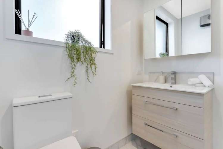 10/172 Don Buck Road Massey_7