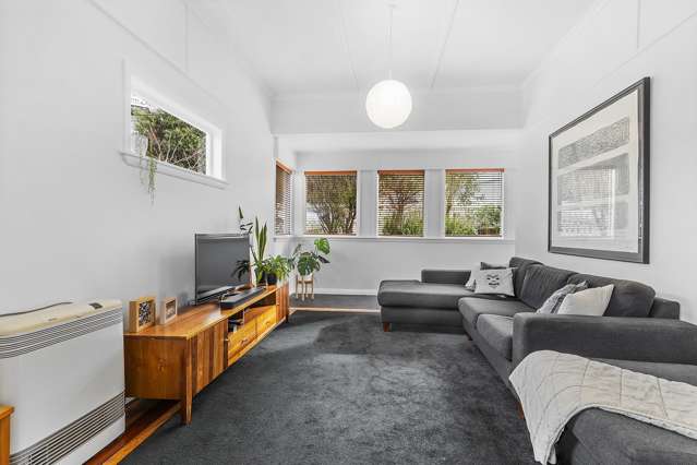 16 Charlotte Avenue Brooklyn_4