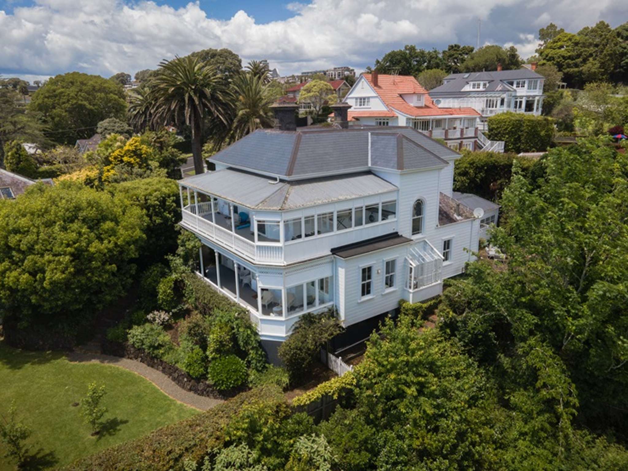 ‘Heart’s desire’ heritage mansion sells for $7m - ‘anyone else would run a mile’