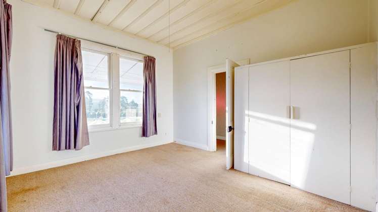 8 Old Barn Road Waitakaruru_7