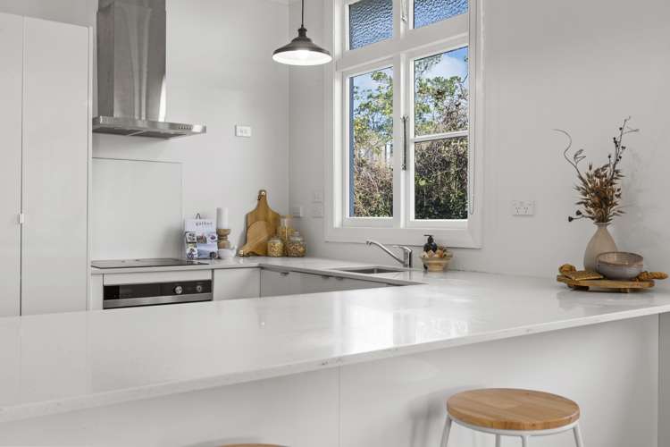 2 Chilman Street Strandon_12