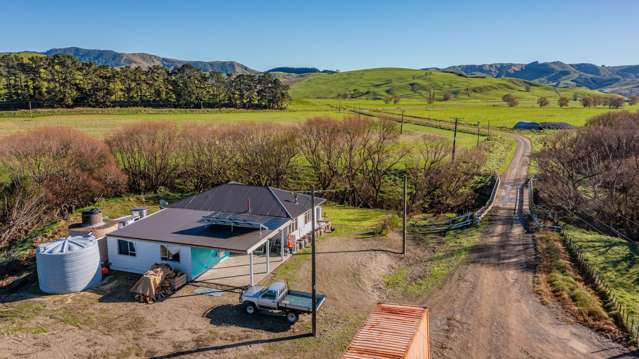 40 Jones Road Porangahau_2