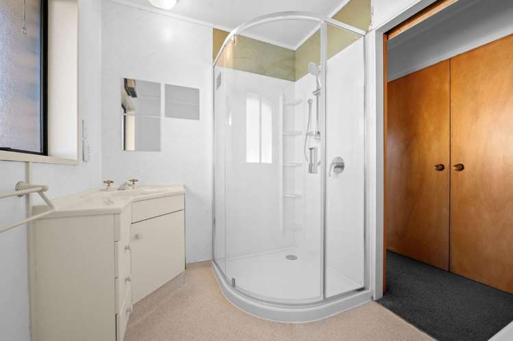 8 Chequers Avenue 1053_15